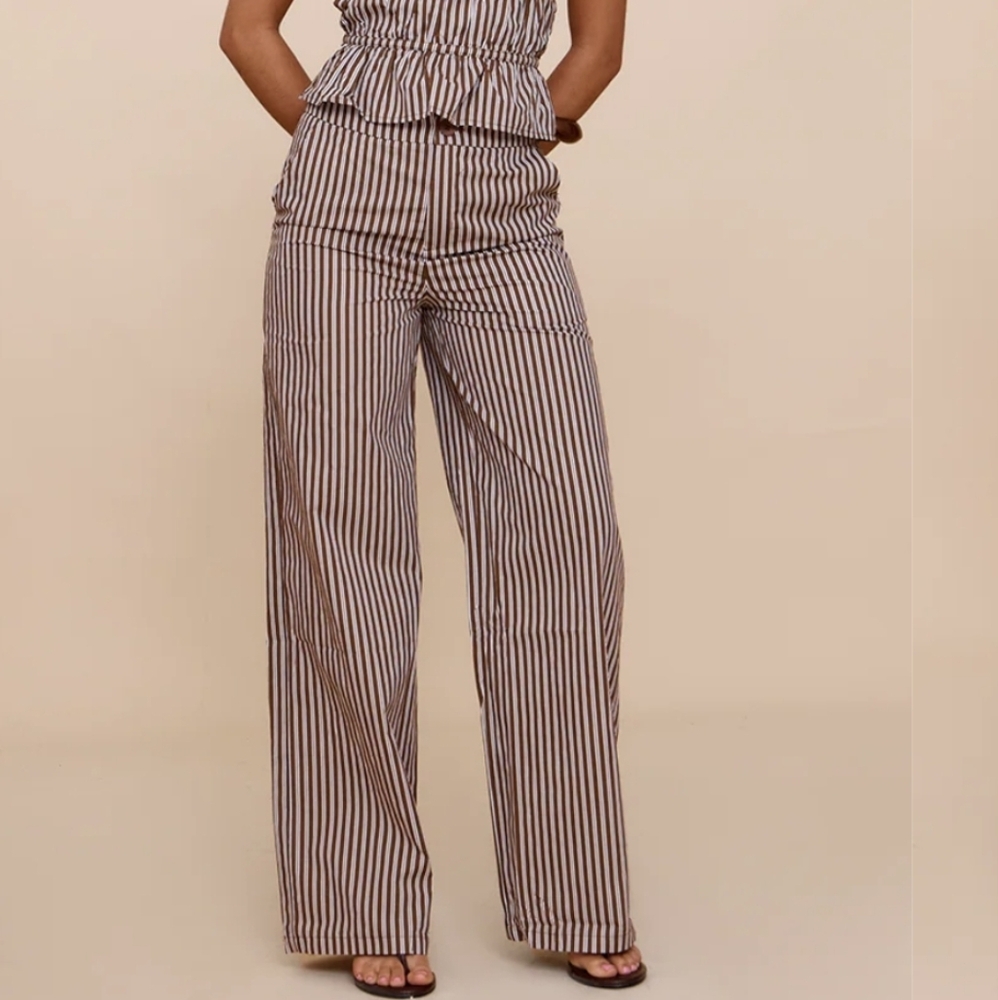 NWT PrettyLittleThing Brown Stripe Woven Mid Rise Wide Leg Pant, Size 14